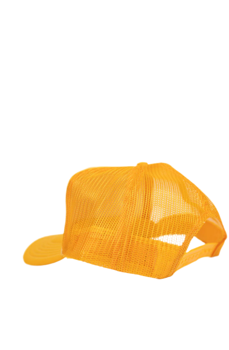 Capsule Wardrobe trucker